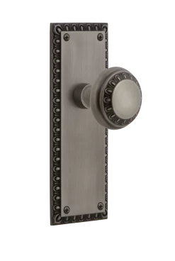 Neoclassical Plate With Neoclassical Knob In Antique Pewter