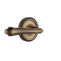 Classic Rosette With Fleur Lever In Antique Brass