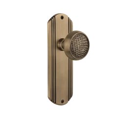 Deco Long Plate With Craftsman Knob In Antique Brass