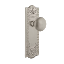 Meadows Long Plate With New York Knob In Satin Nickel