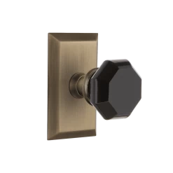 Studio Short Plate With Black Waldorf Knob In Antique Brass